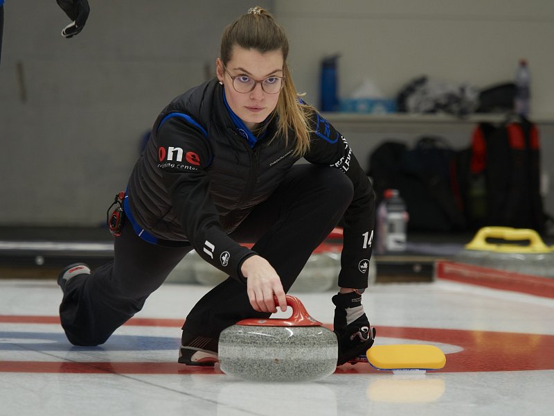 Content - Curling Pictures